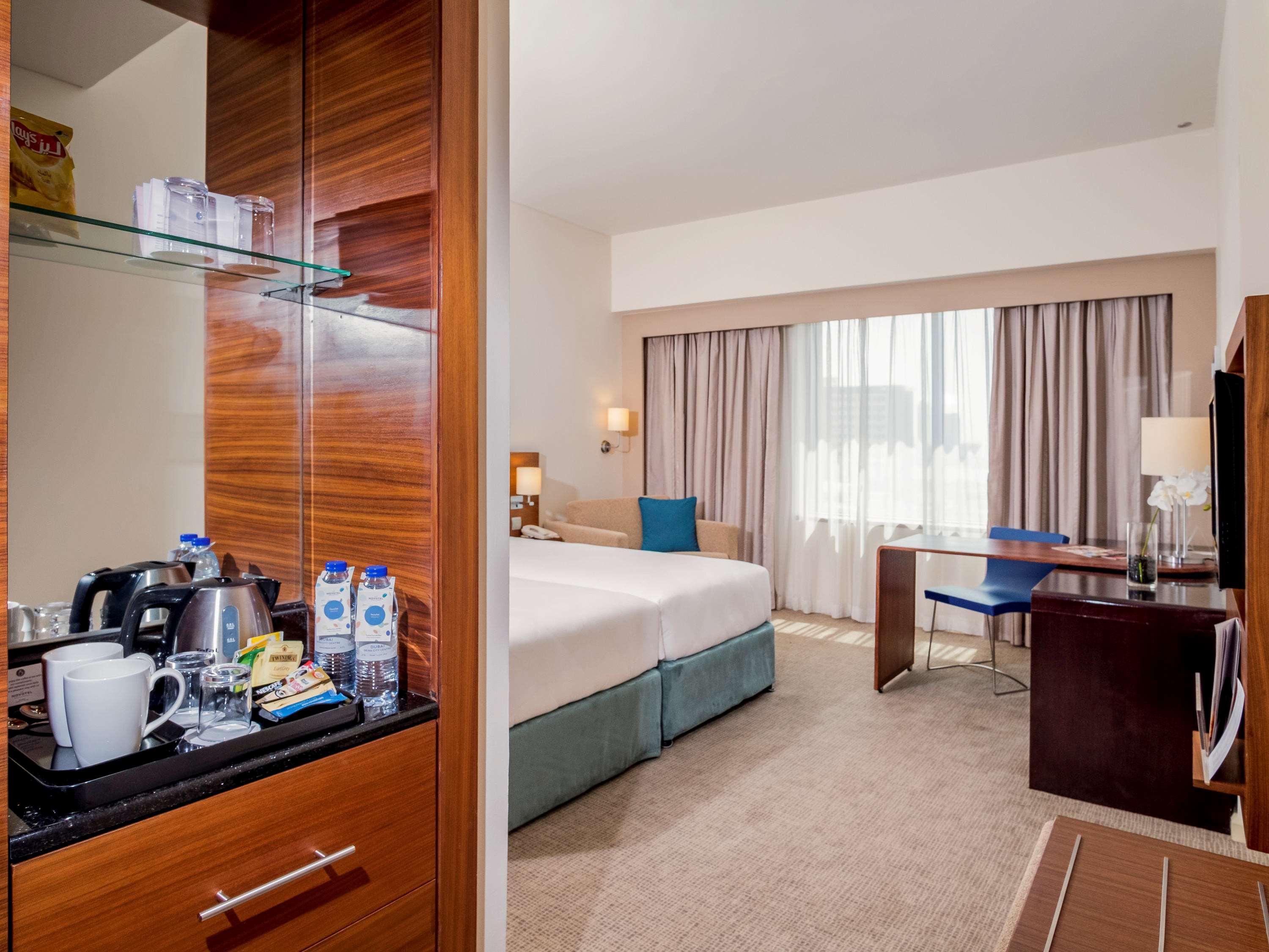 Novotel Deira Creekside Dubai Exterior foto