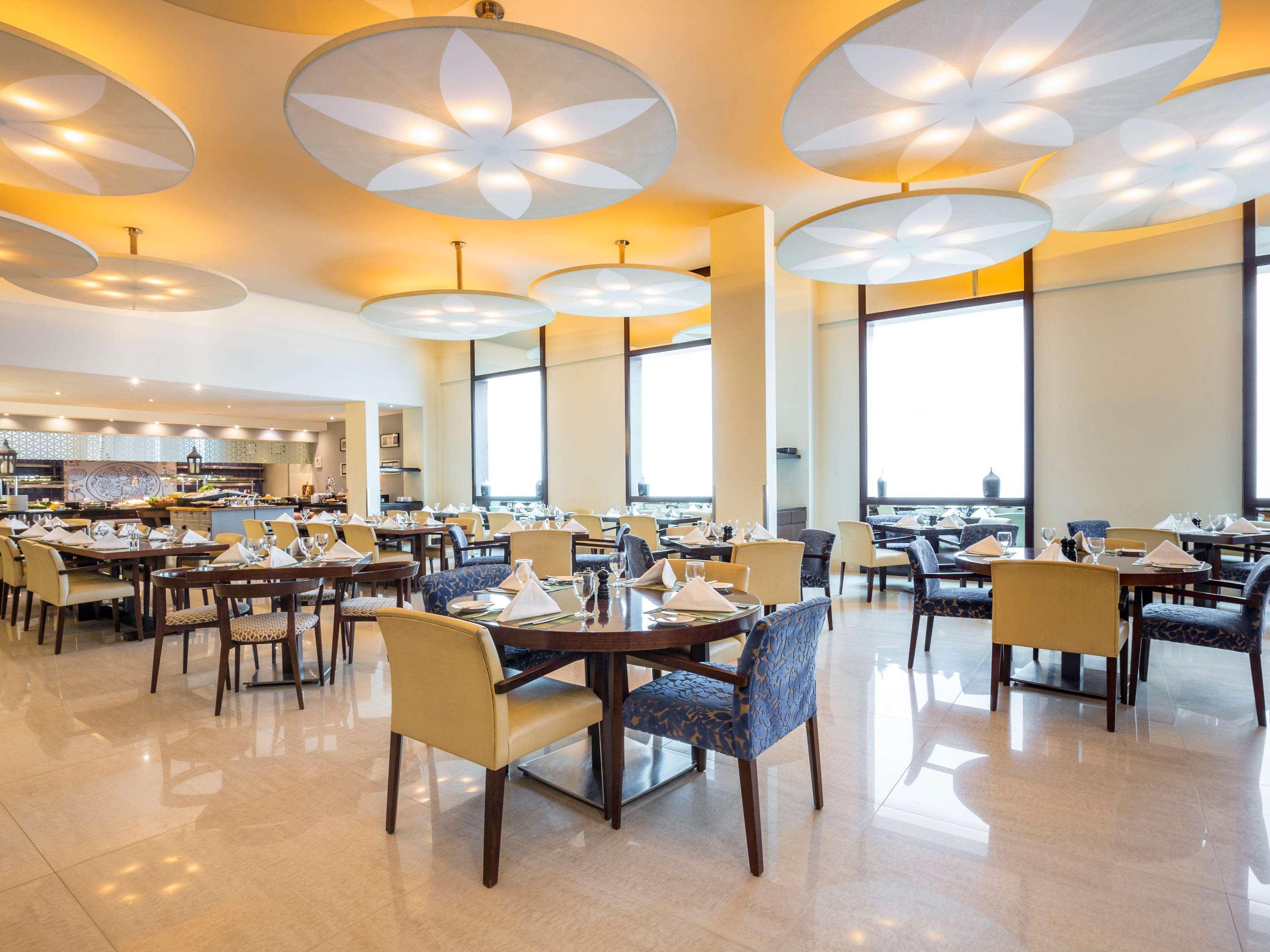Novotel Deira Creekside Dubai Exterior foto